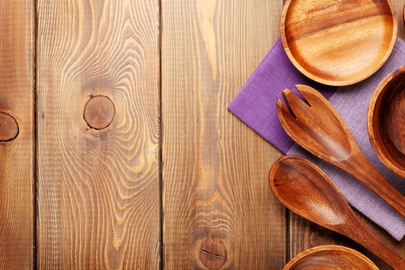 Czym pomalować drewniany blat w kuchni